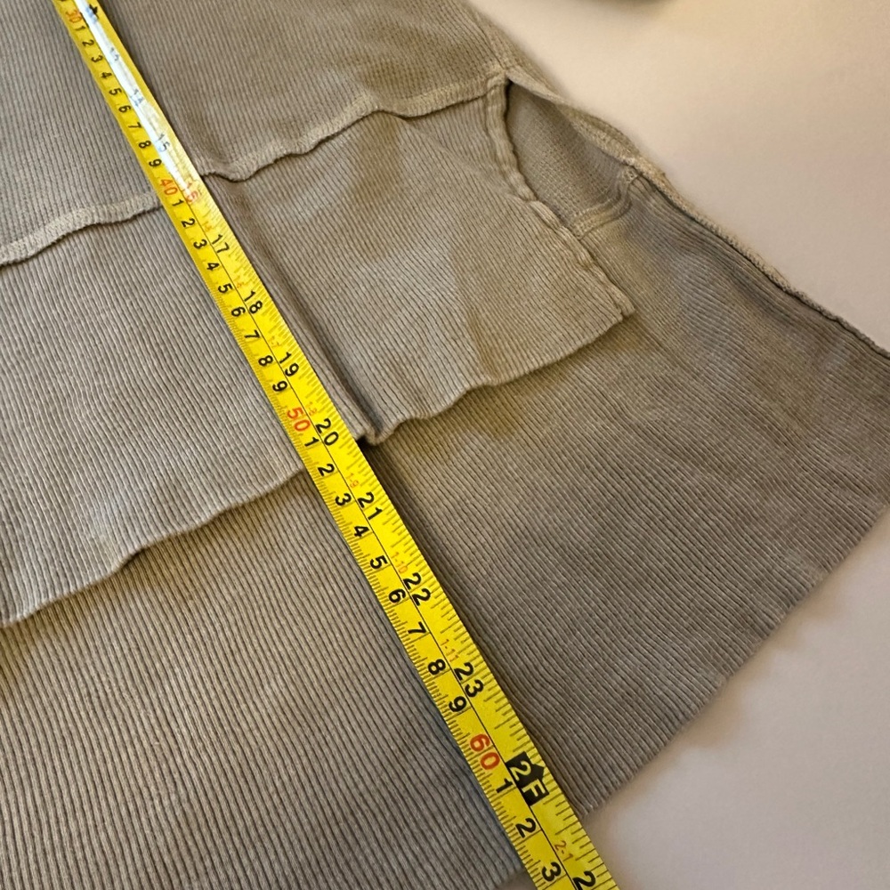 LA Made Long Sleeve Tee in Olive Green | Size Small - Picture 7 of 7